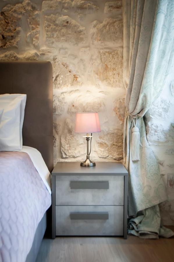 Dc II Downtown Apartment Rovinj Bagian luar foto