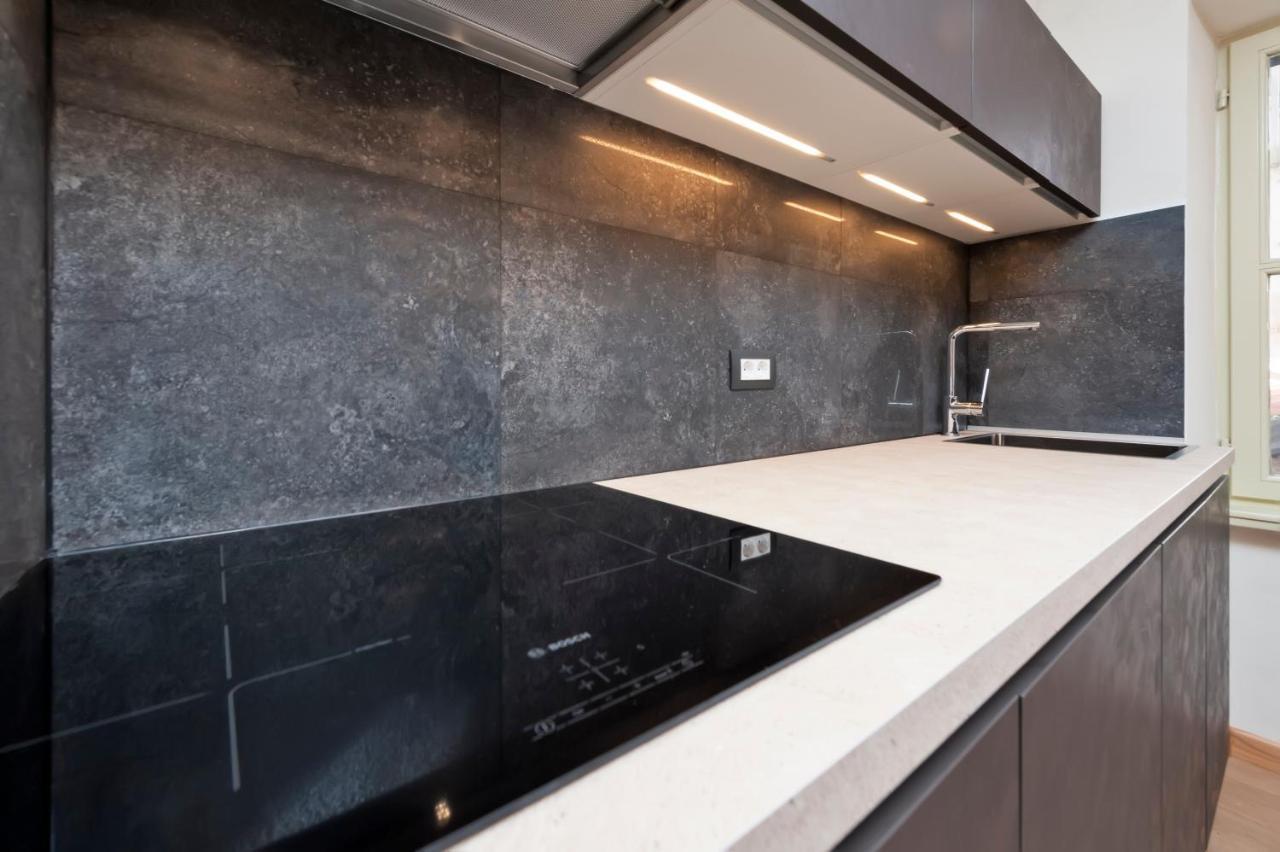 Dc II Downtown Apartment Rovinj Bagian luar foto