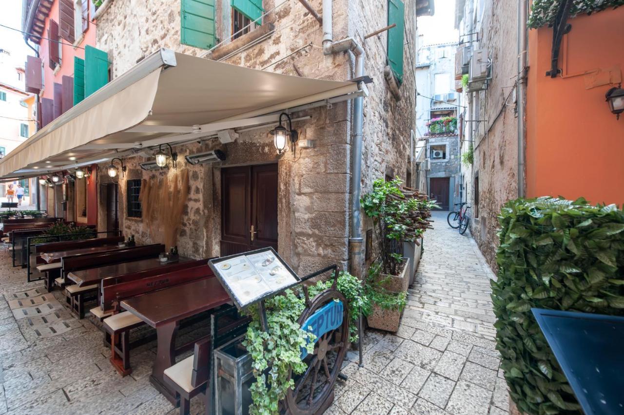 Dc II Downtown Apartment Rovinj Bagian luar foto