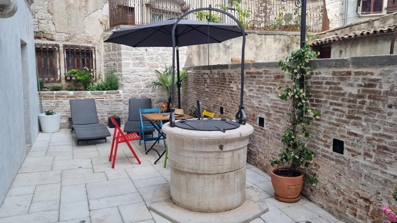 Dc II Downtown Apartment Rovinj Bagian luar foto
