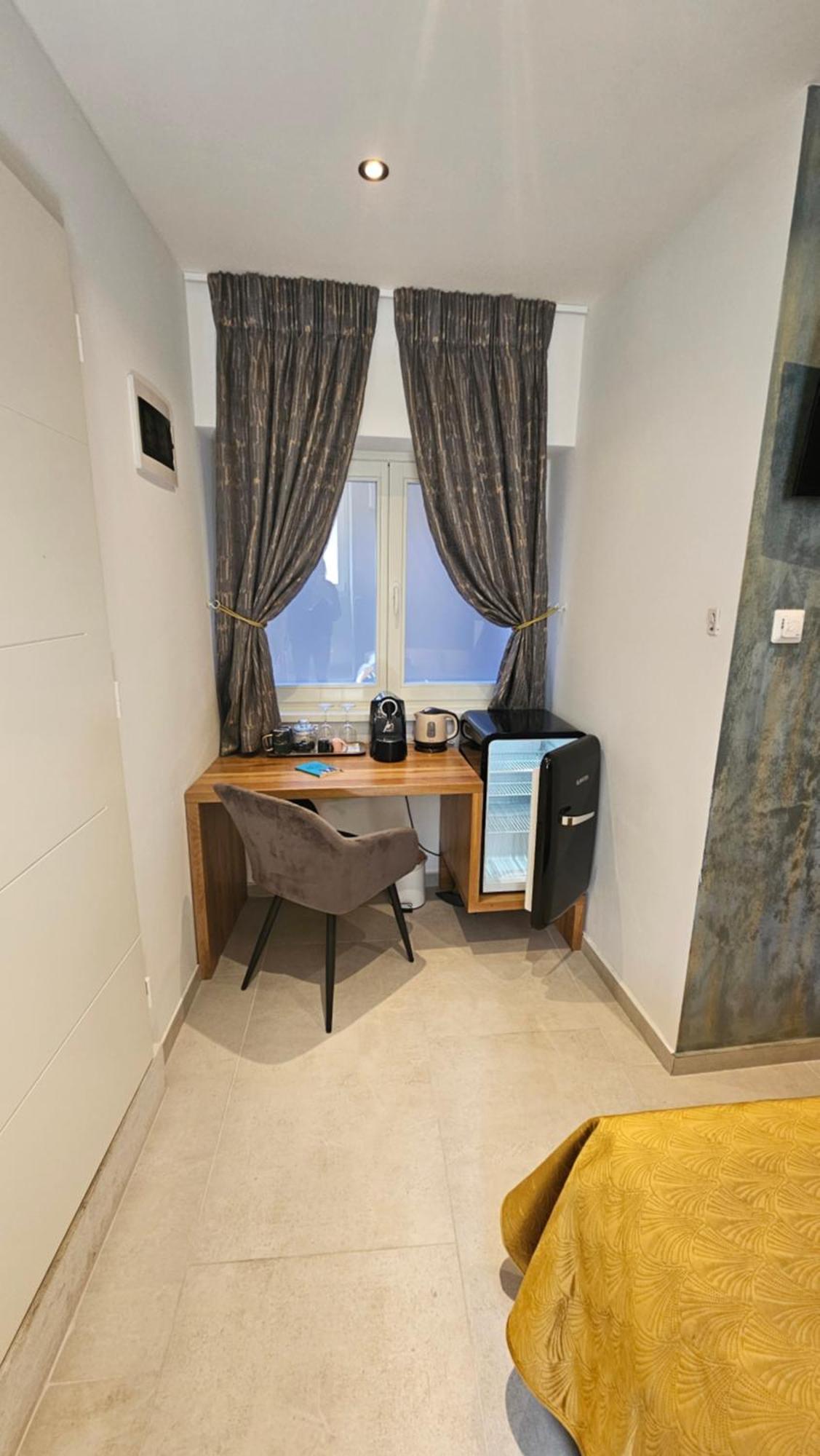 Dc II Downtown Apartment Rovinj Ruang foto